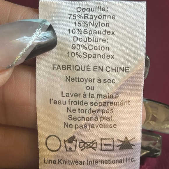 John + Jenn Burgundy Veronica V Neckline Long Sleeve Cutout Body Mini L … - Picture 4 of 14